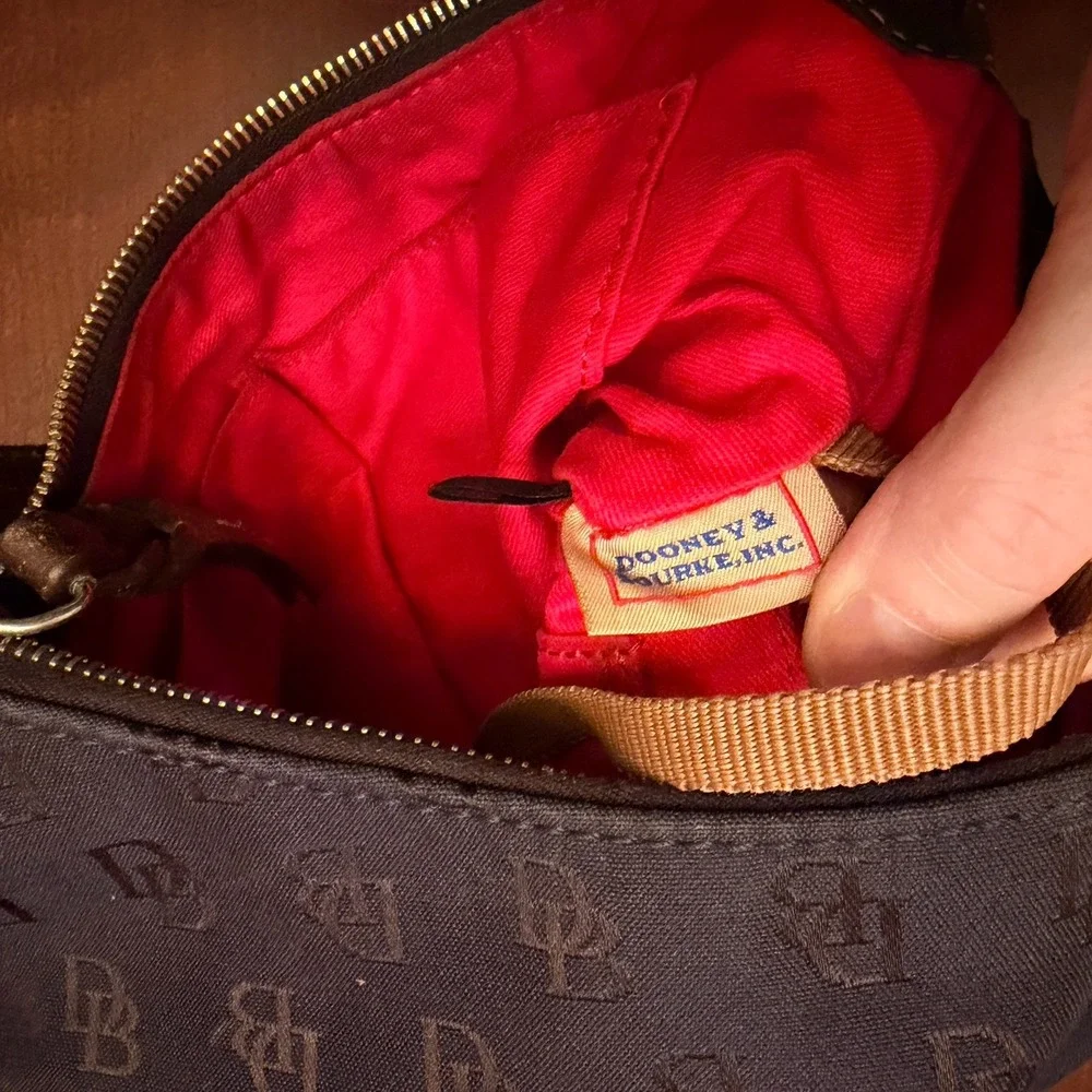 Dooney & Bourke East West Slouch Shoulder Bag Purse Black Medium Signature vtg